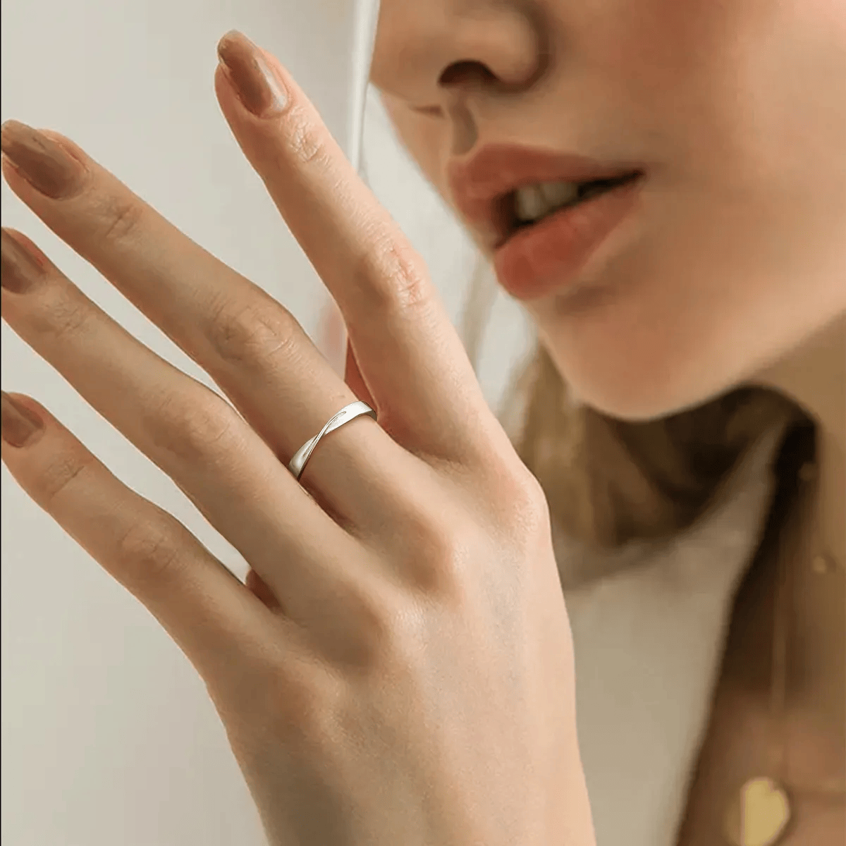 ANNEAU MOBIUS EN ARGENT