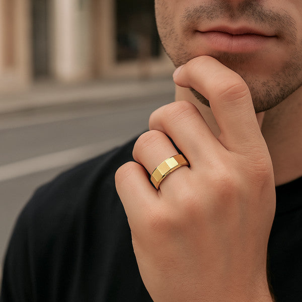 Alliance Ruban Facetté Sélia Tungstène Plaqué Or Jaune