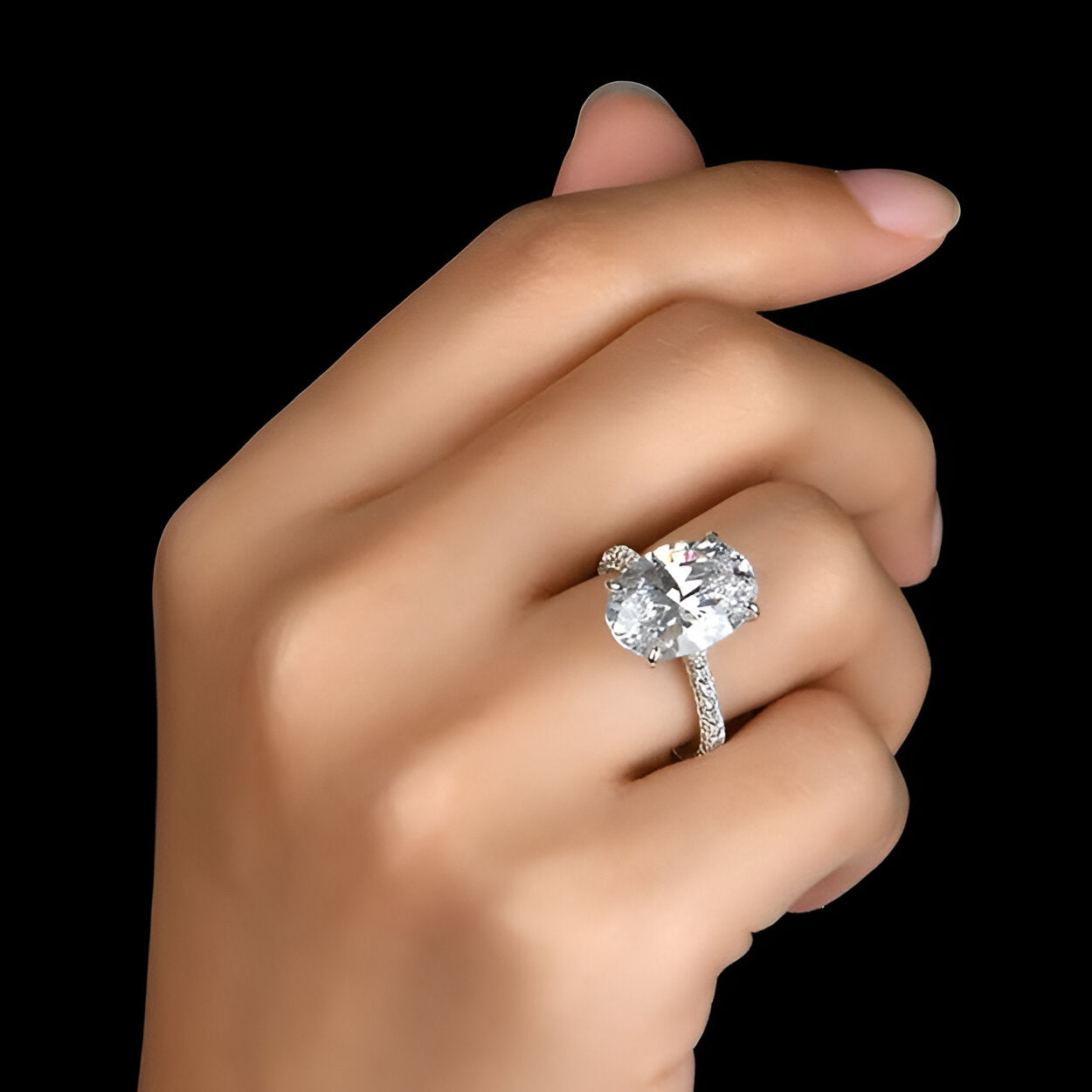 BAGUE SOLITAIRE OVALE ÉCLAT ÉTERNEL
