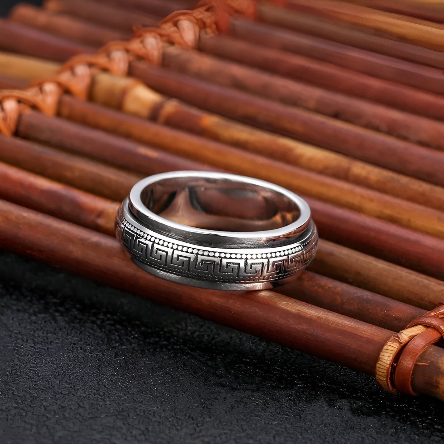 BAGUE MOTIF GREC EN ARGENT BROSSÉ