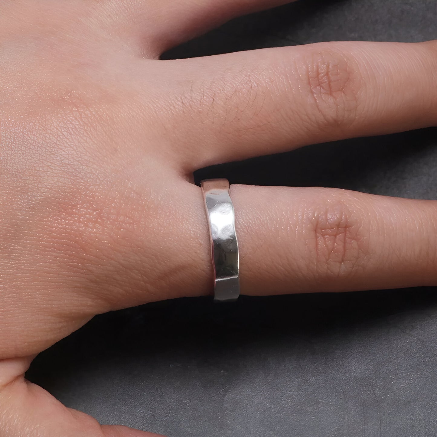 BAGUE OUVERTE SCULPTÉE 925