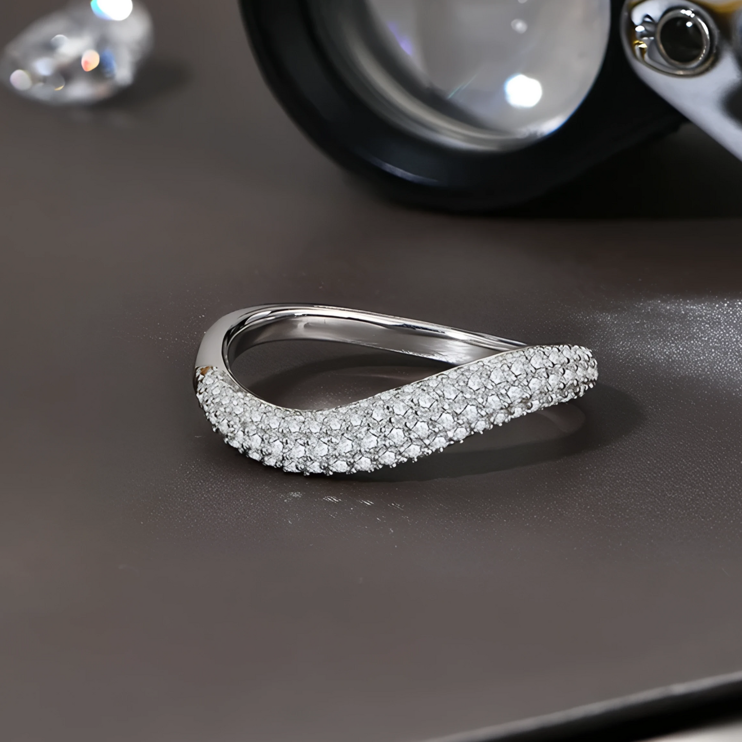 BAGUE COURBE D’ÉCLATS EN ARGENT
