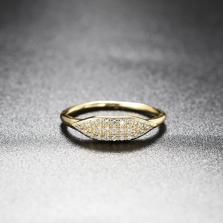 BAGUE PAVAGE DE CRISTAUX EN OR