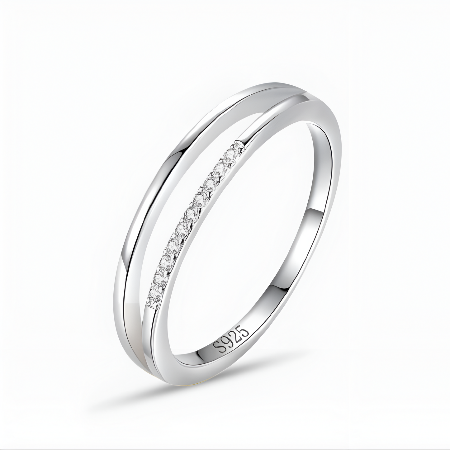 Alliance entaille simple sertie variante or blanc sur fond blanc.