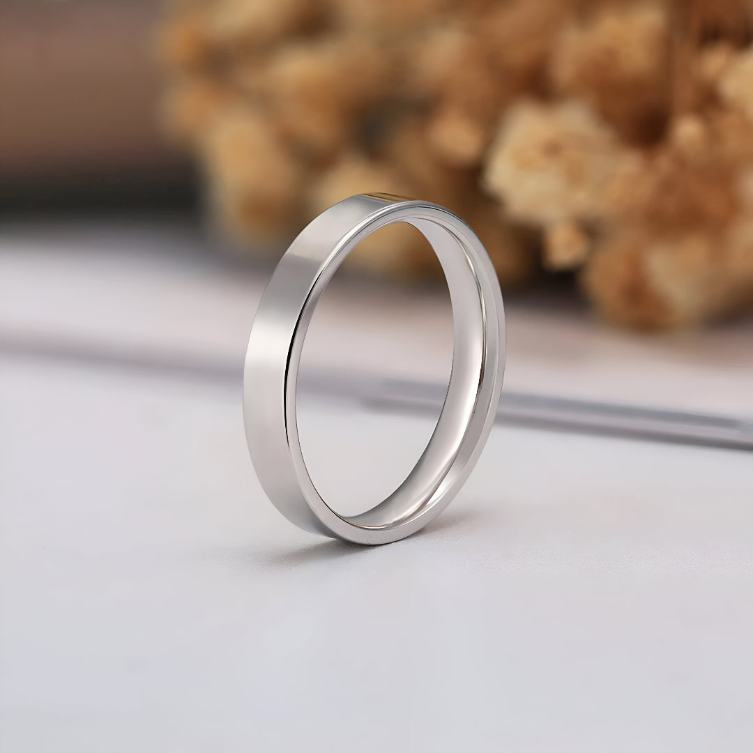 Alliance fine épure 3mm variante en or blanc vue de côté.
