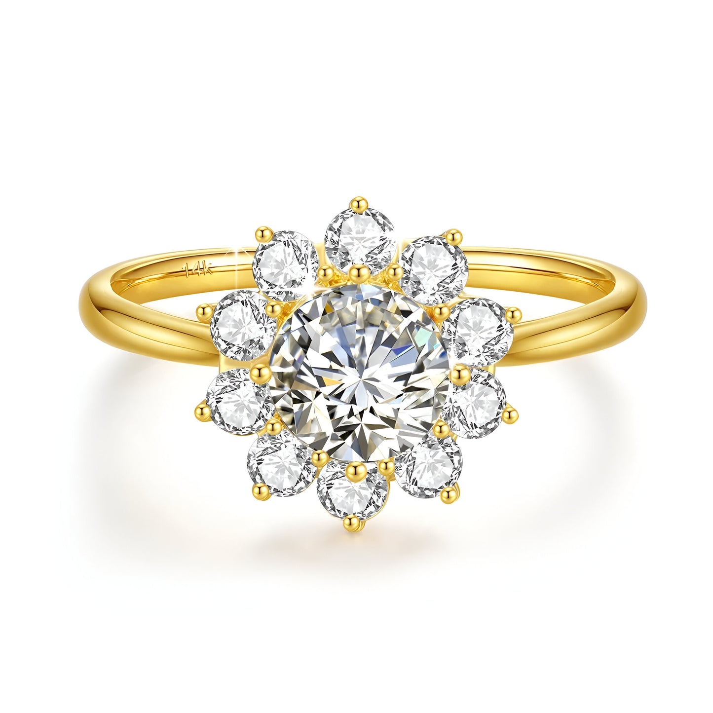 Vue de face de la bague de fiançailles en or 14K, halo solaire en diamants de moissanite. Élégante et lumineuse, idéale pour un engagement ou un cadeau précieux.