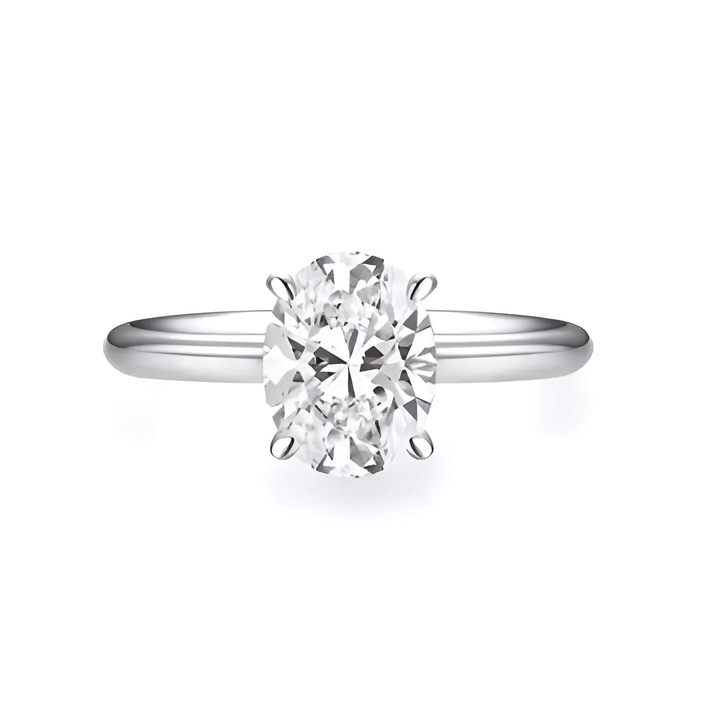 Bague solitaire multi-diamants en argent à plat vue de face sur fond blanc.