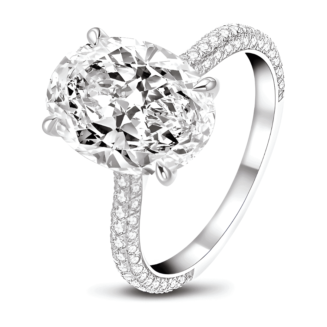 Bague solitaire zircon ovale debout sur fond blanc.