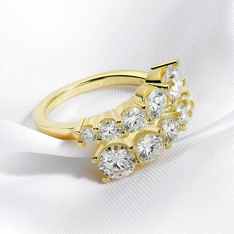 Bague ouverte en or 18K vue de côté, mettant en valeur ses diamants en moissanite et son design sophistiqué, argent sterling 925 – La Petite Rebelle