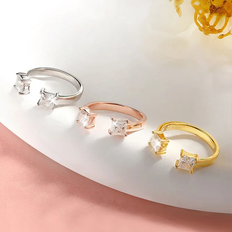 Bague ouverte en or avec duo de moissanites cubiques, disponible en plaquage or 18K, or blanc 18K, et or rosé 18K - la petite rebelle