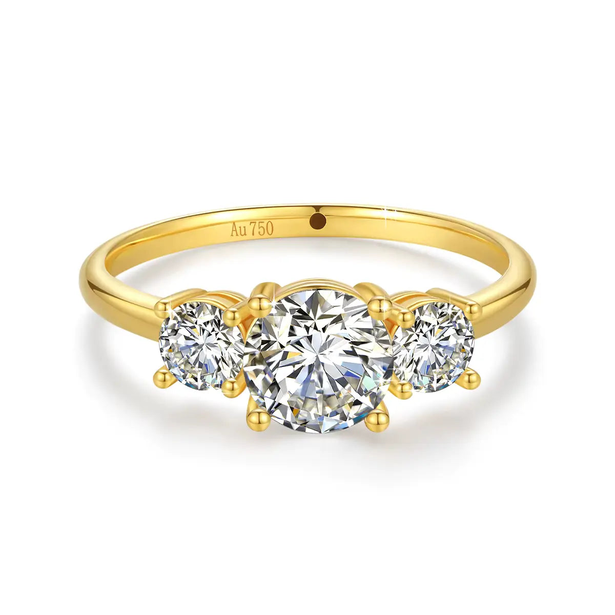 Bague trilogie en or jaune et diamants synthétiques vue de face.