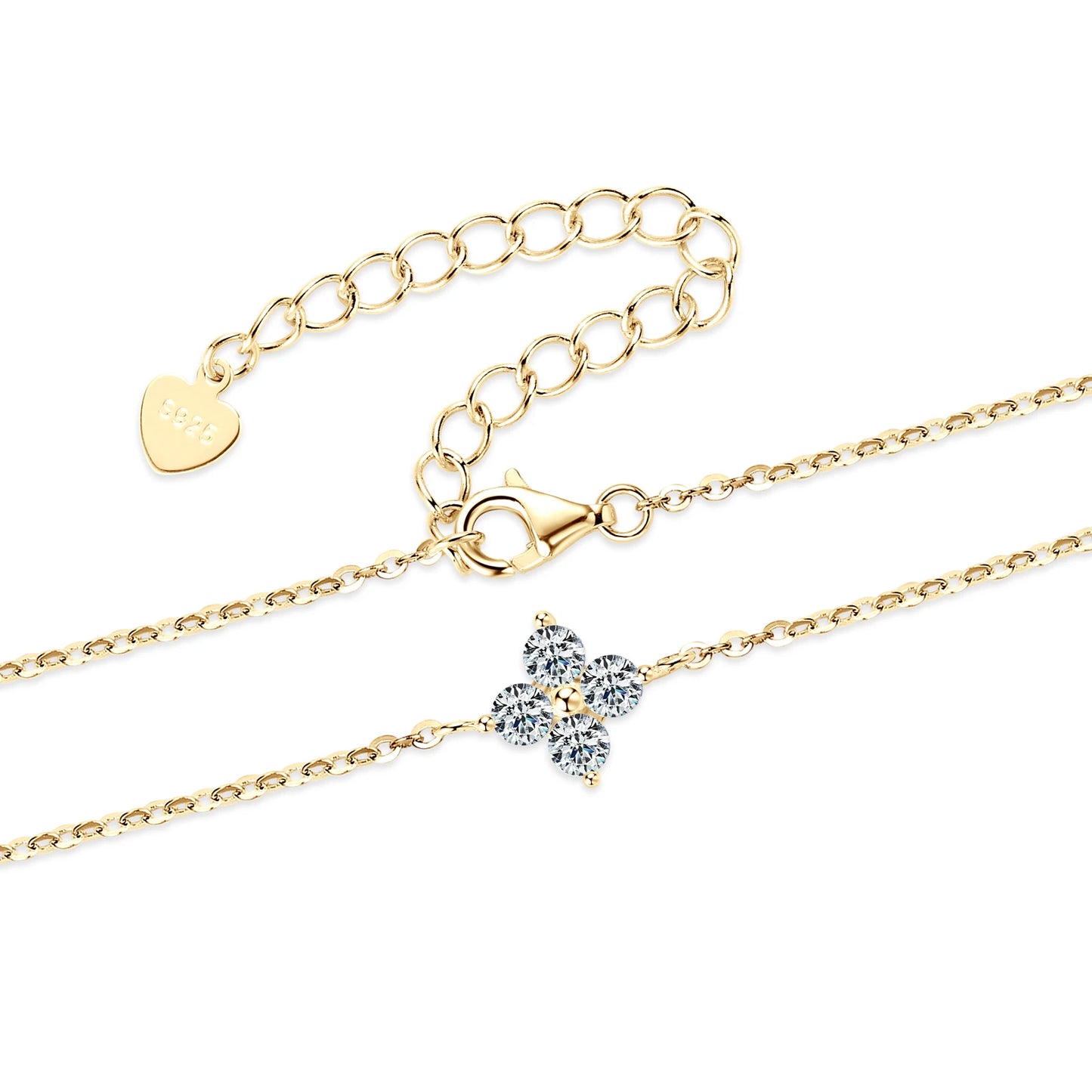 Détail du bracelet fleur de luxe en or 18K, zircons étincelants sur une finition plaqué or 18K