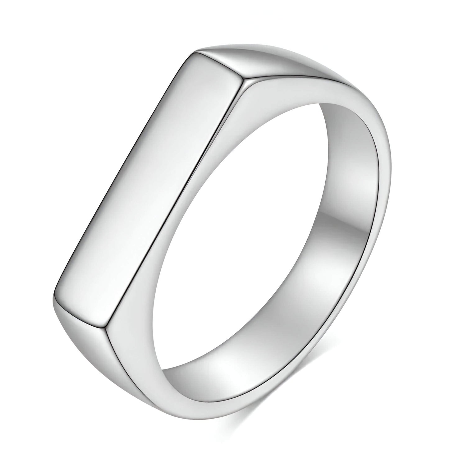 Bague chevalière pavé fin en acier plaqué or blanc sur fond blanc.