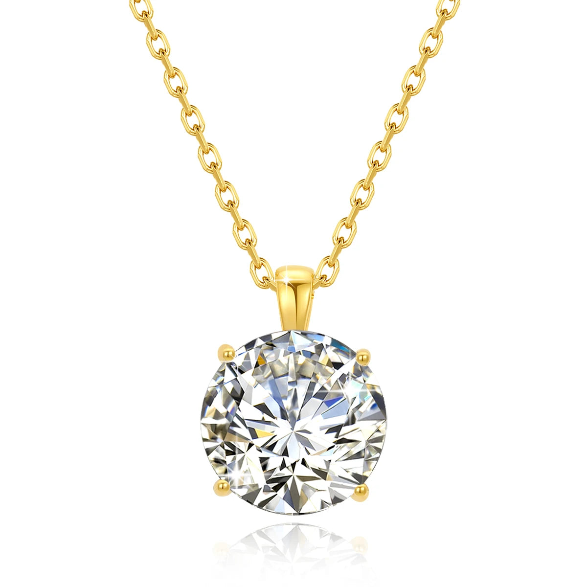 Pendentif solitaire rond en or jaune et diamant synthétique sur fond blanc.
