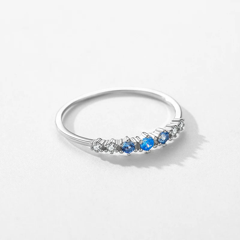 Alliance fine diamant bleu Perlina en argent sterling 925 plaqué or blanc à plat.