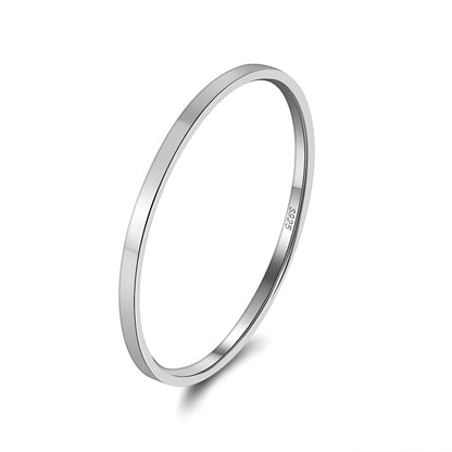Alliance fine épure de 1mm variante or blanc sur fond blanc.