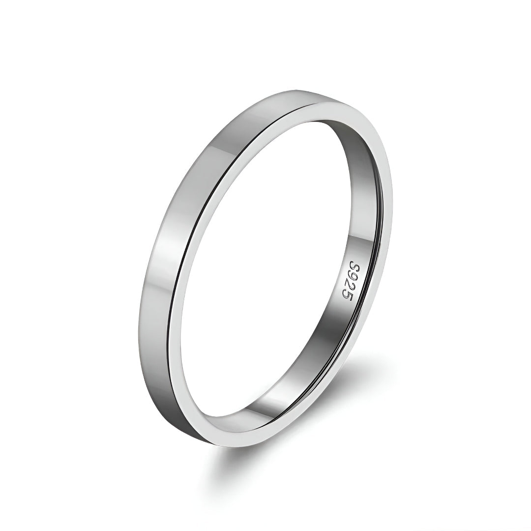 Alliance fine épure de 2mm variante or blanc sur fond blanc.