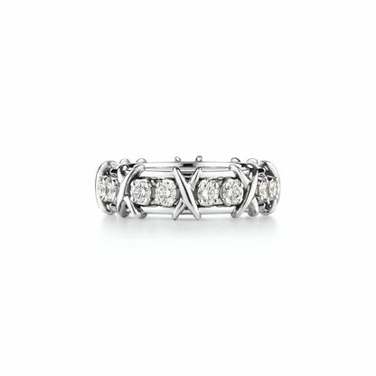 Vue de face d'une Alliance Paire de Moissanite variante or blanc à plat sur fond blanc.