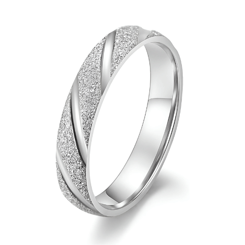 Bague en acier inoxydableplaquée or blanc 14K. Alliance rayée pas cher en argent