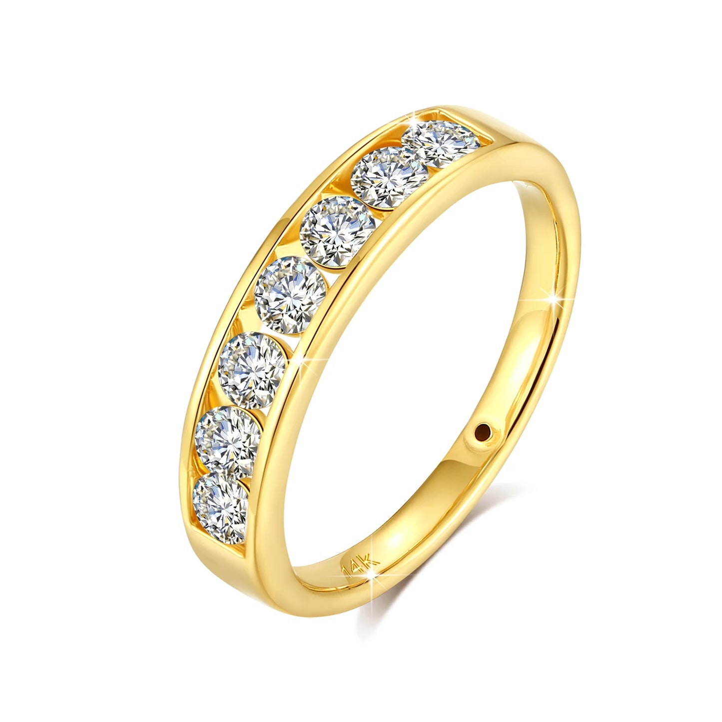 Alliance sept diamants éclatants sertis rail Anastasya en or jaune 14K vue de côté.