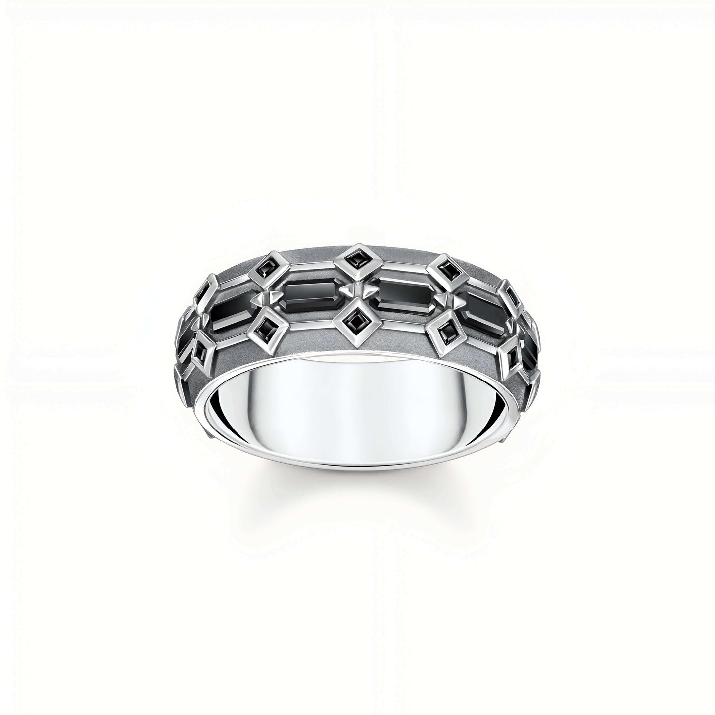 Bague à bande unisexe en argent 925 et platine sertie de diamants naturels noirs sur fond blanc.