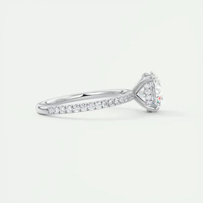 Bague de fiançailles en argent 925 rhodié orné d'un solitaire étincelant et de diamants à plat vue de côté.