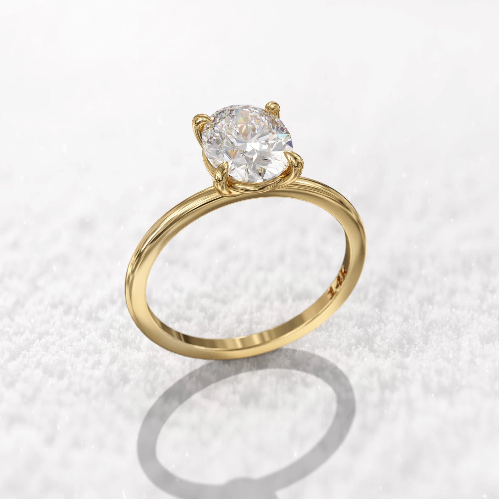 Bague d'engagement fine diamant ovale 3ct Mira en argent sterling 925 plaqué or jaune vue de côté.