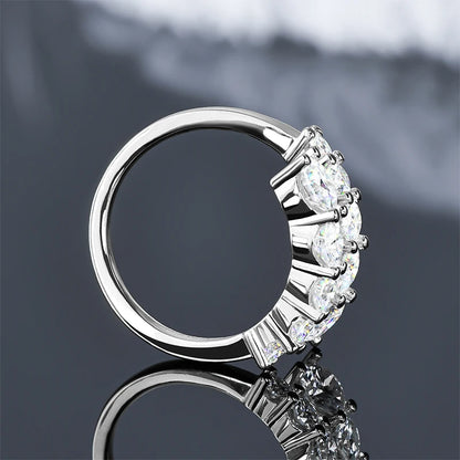 Bague ouverte dix diamants Pandora en argent 925 plaqué or blanc vue latérale.