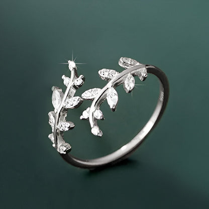 Bague ouverte en or feuillage de diamants, avec plaquage or blanc 18K, argent sterling 925 et zircon – un design moderne et lumineux pour sublimer votre look.