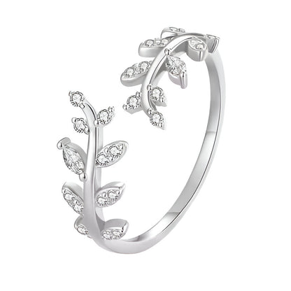 Bague ouverte en or feuillage de diamants sur fond blanc, plaqué or blanc 18K et argent sterling 925, zircon étincelant – un bijou précieux et raffiné.