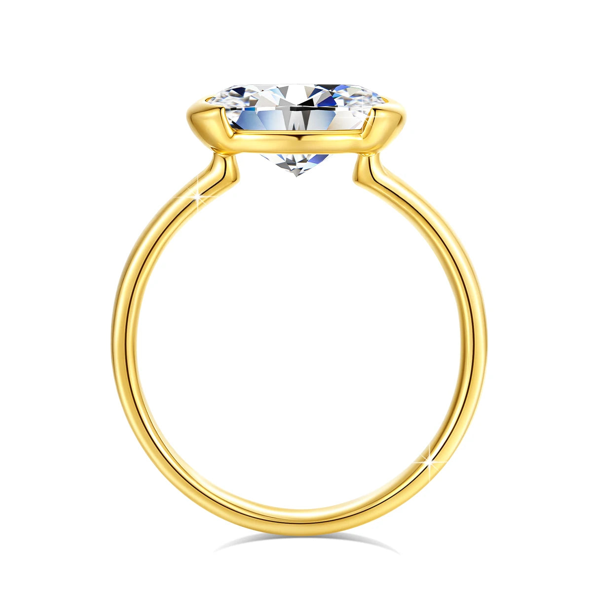 Bague solitaire diamant ovale 3ct serti semi-clos Orélia en or jaune 14K étincelant vue latérale.