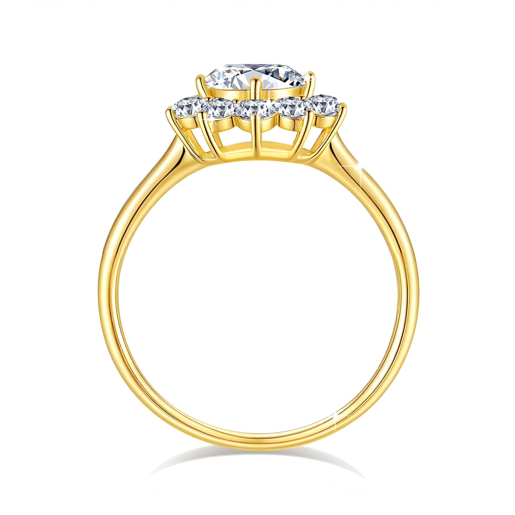 Bague solitaire halo solaire en or jaune sertie de diamants synthétiques et naturels vue latérale.