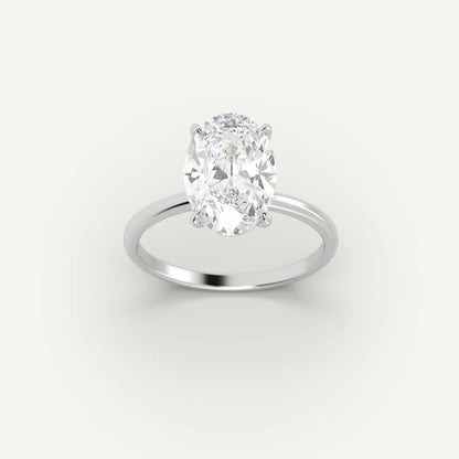 Bague solitaire en or blanc et diamant naturel vue de front.