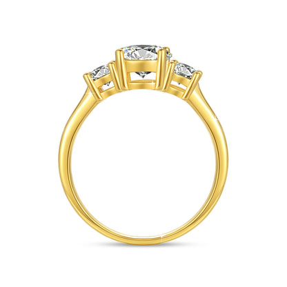 Bague trilogie diamants sertis griffes Elena en or jaune 18K rayonnant vue latérale.