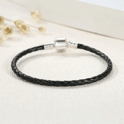 Bracelet clips en argent 925 et cuir noir vue de dos.