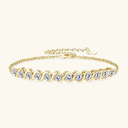 Bracelet maille fluide en argent 925 plaqué or jaune et diamants vue de face.