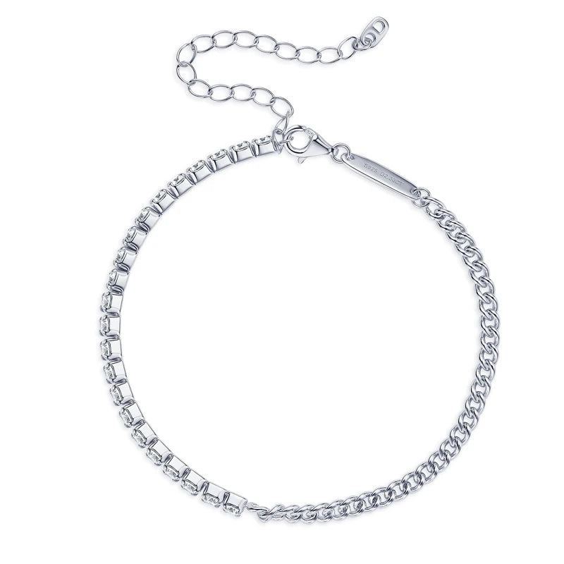 Bracelet semi-tennis chaîne cubaine en argent sterling 925 plaqué or blanc et moissanites vue du dessus.