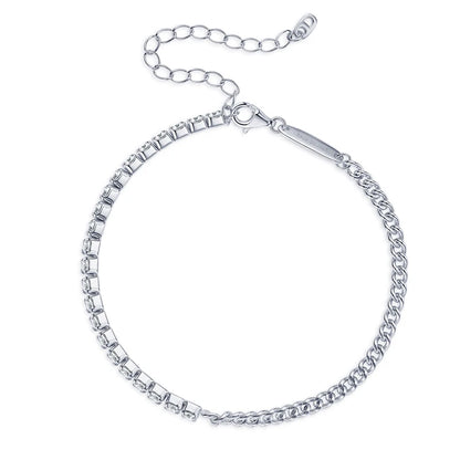 Bracelet semi-tennis chaîne cubaine en argent sterling 925 plaqué or blanc et moissanites vue du dessus.