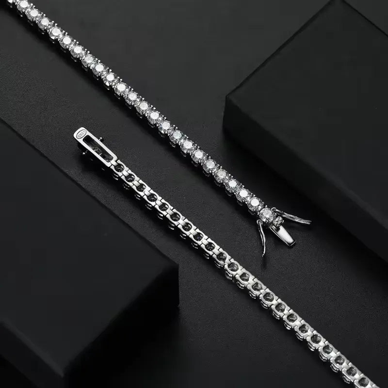 Bracelet tennis riad en argent 925 plaqué or blanc et diamants à plat.