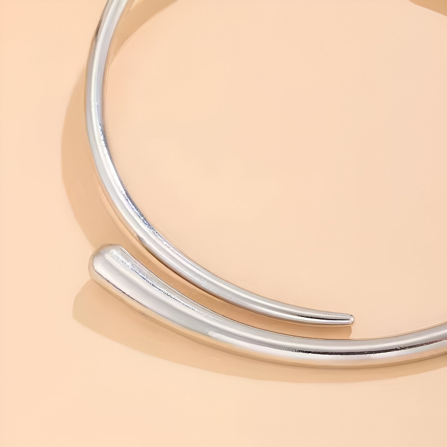 COLLIER OUVERT COURBE EN ARGENT