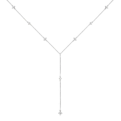 Détail du Collier Pluie D’Éclats En Argent sterling 925 et moissanite plaquage or blanc 18k sur fond blanc - vue de face