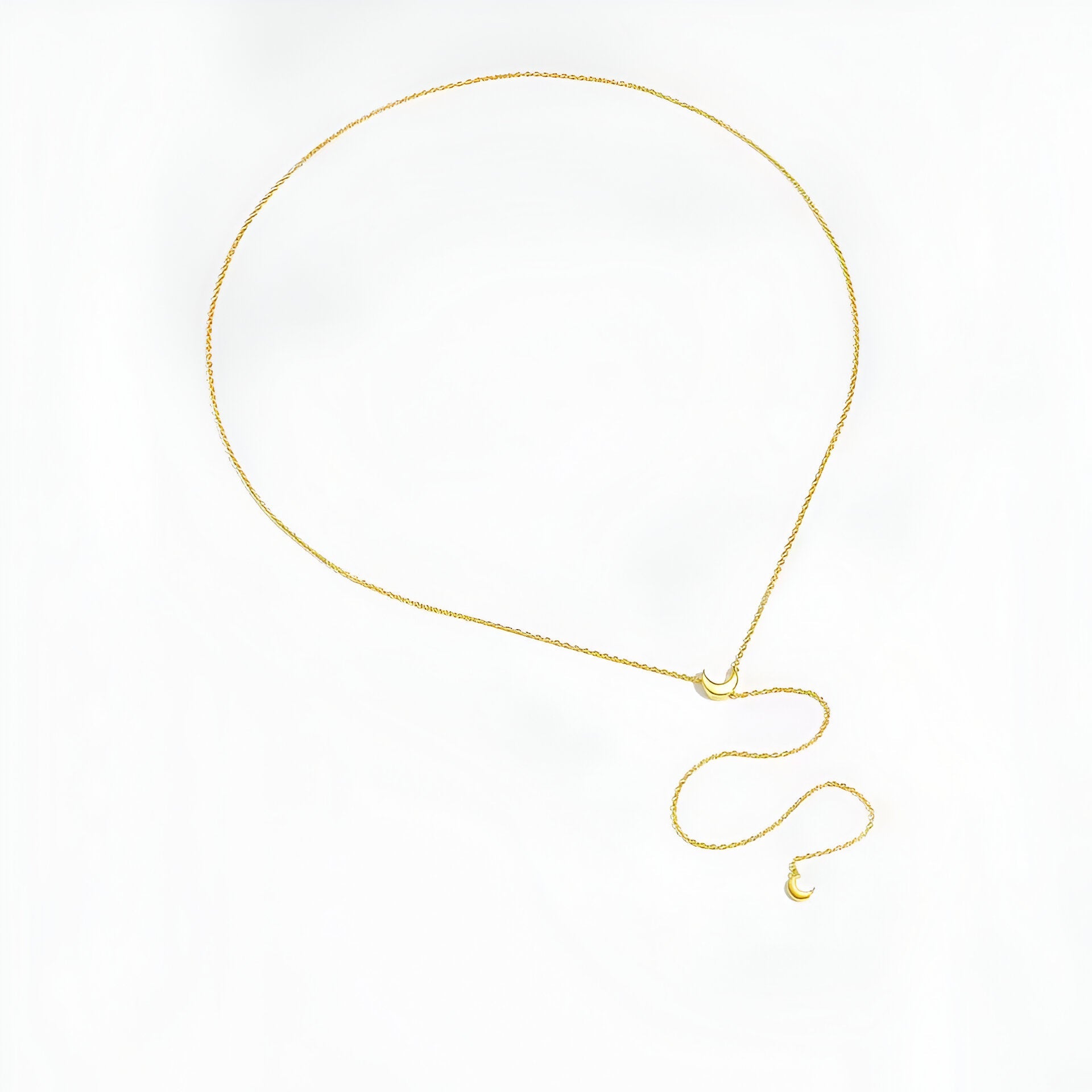 Collier sautoir lune amovible en argent 925 plaqué or jaune vue en entier.