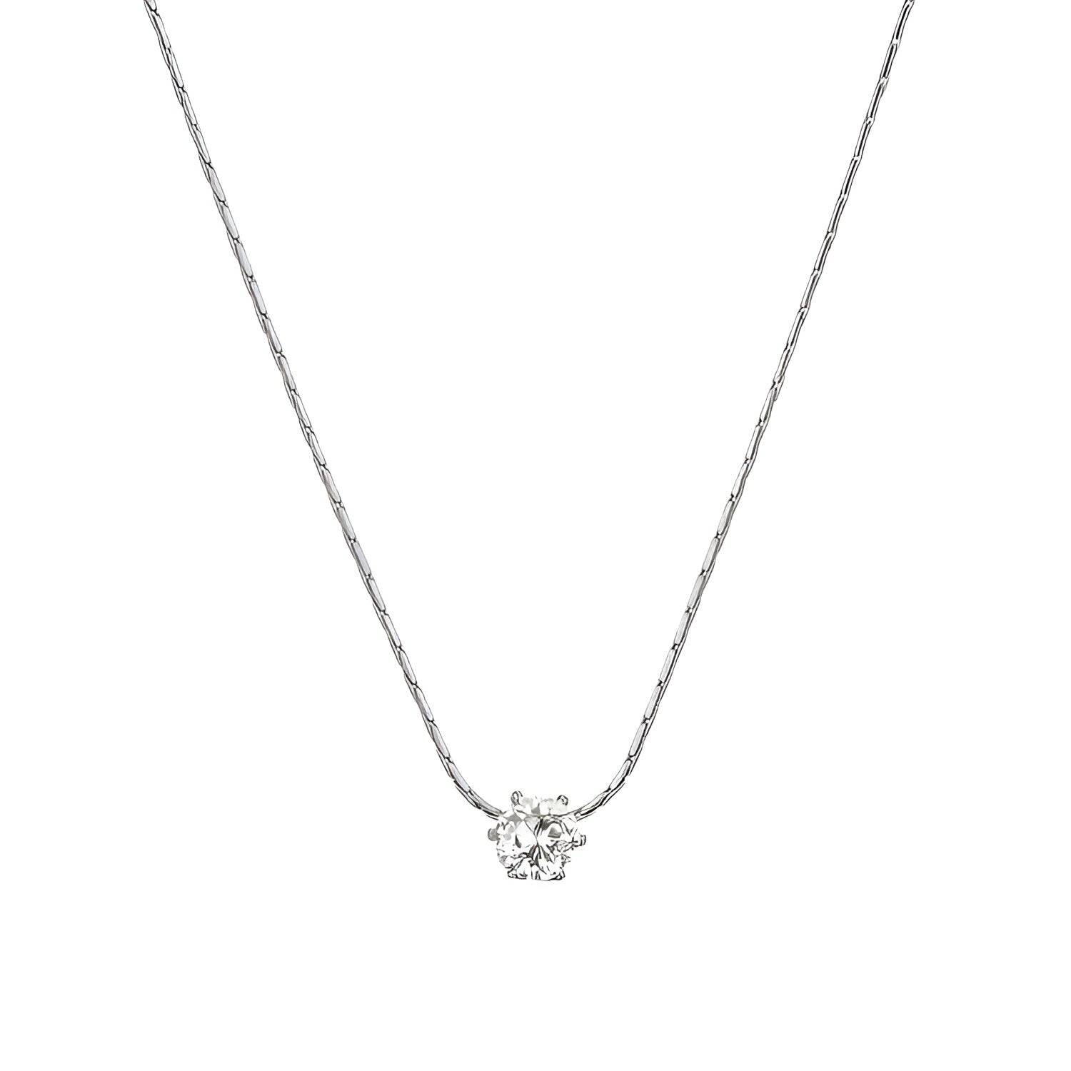 Collier solitaire en zircon et acier inoxydable sur fond clair, bijou élégant plaqué or blanc 18k