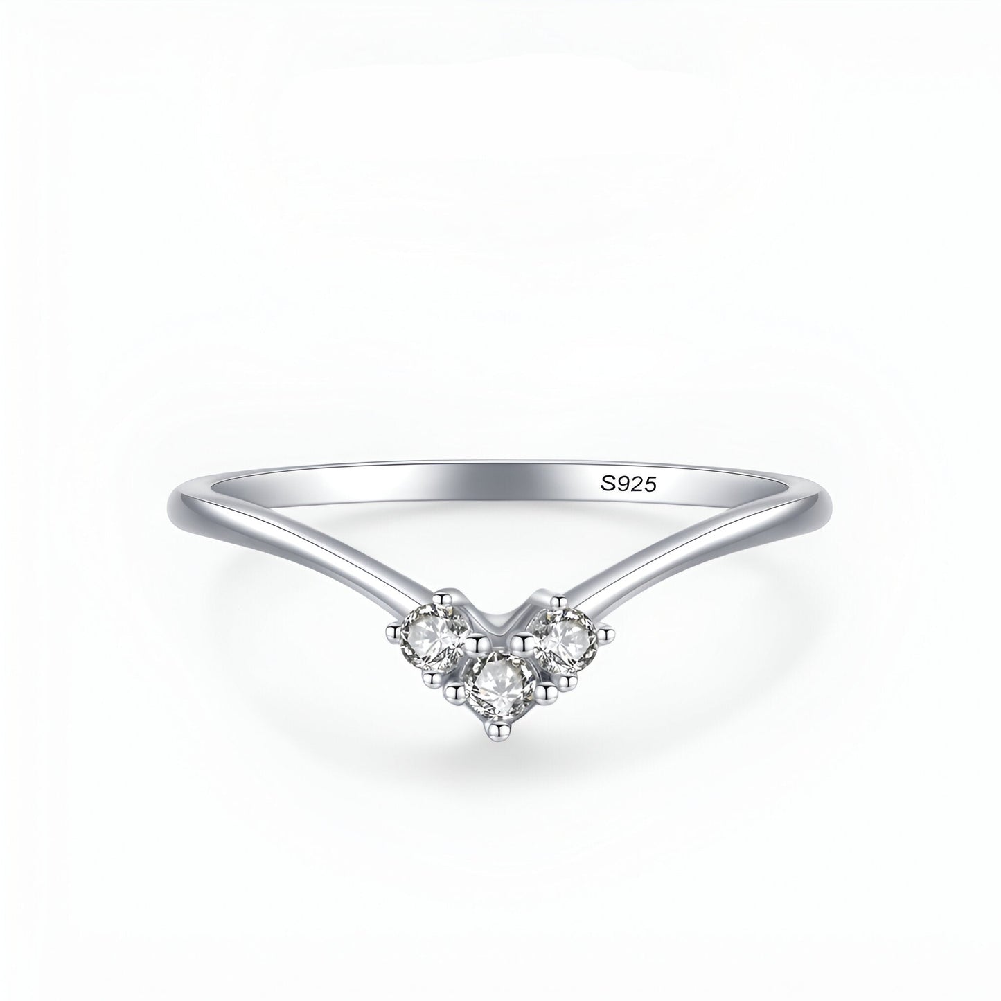 Deuxième bague de la double bague de fiançailles empilade Laurie en argent 925 rhodié et diamants vue de face sur fond blanc.
