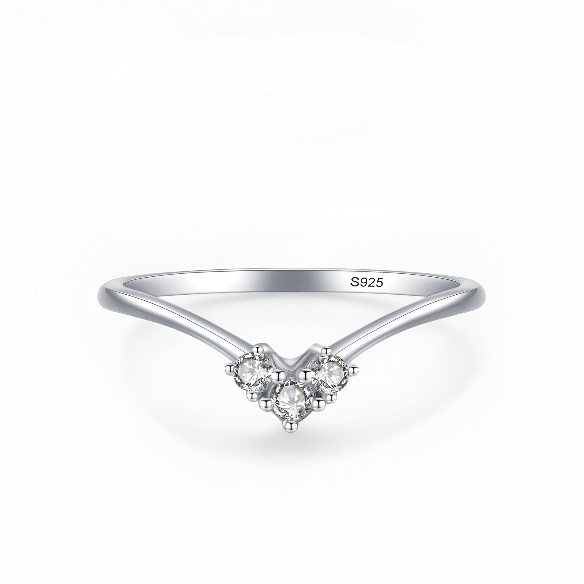 Deuxième bague de la double bague de fiançailles empilade Laurie en argent 925 rhodié et diamants vue de face sur fond blanc.