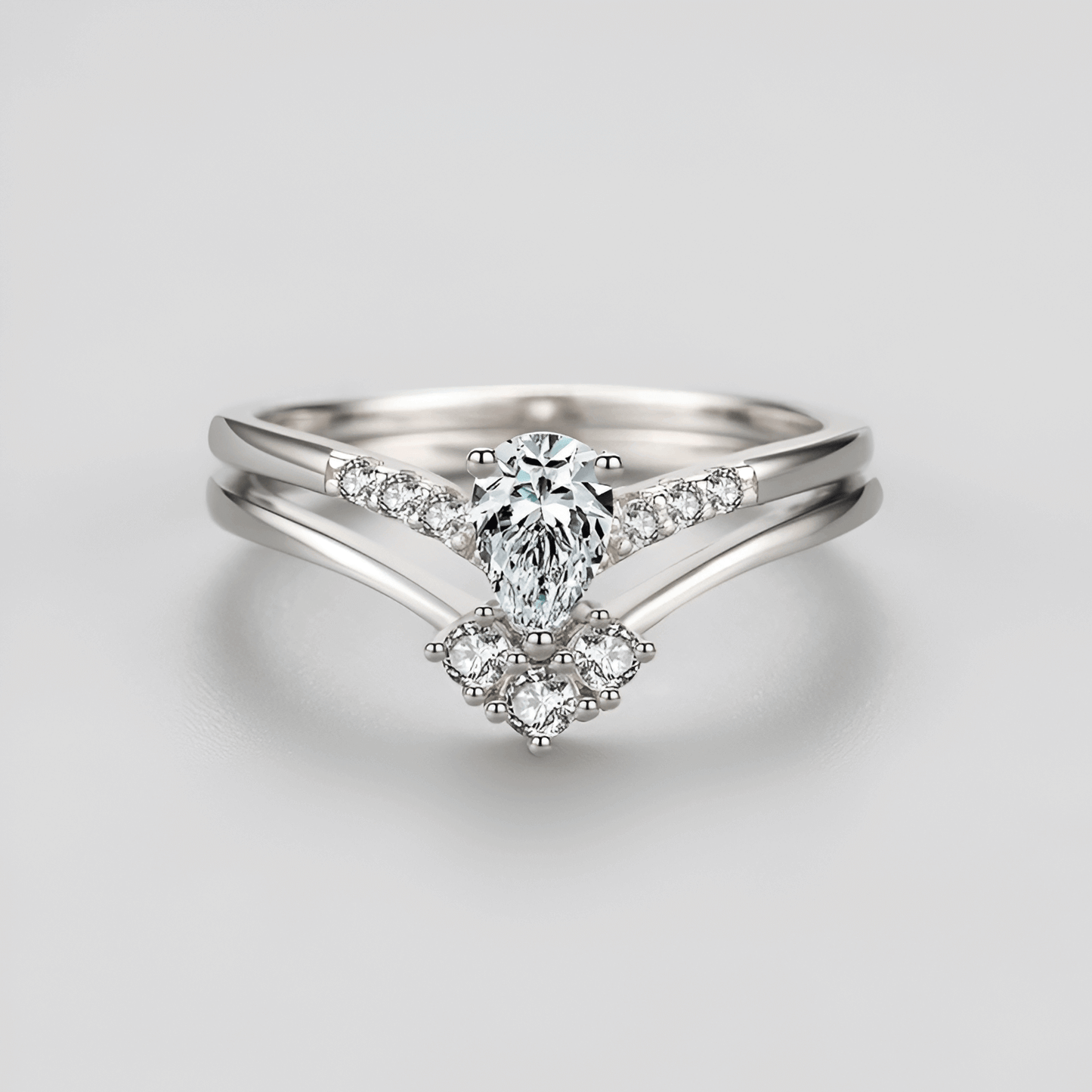 Double bague de fiançailles empilade Laurie en argent 925 rhodié et diamants vue de face.