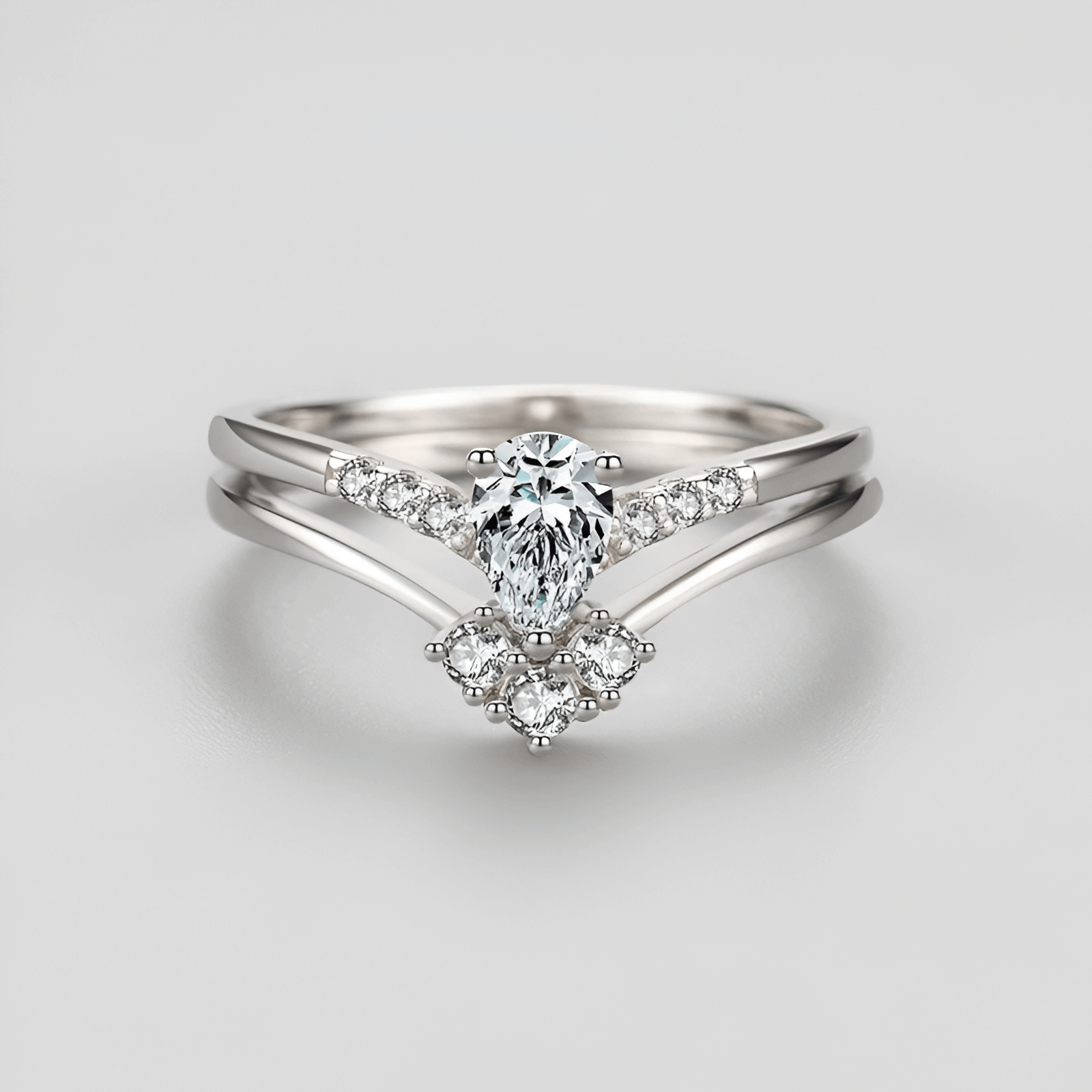 Double bague de fiançailles empilade Laurie en argent 925 rhodié et diamants vue de face.