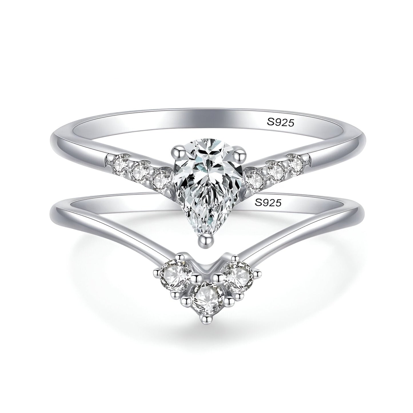 Double bague de fiançailles empilade Laurie en argent 925 rhodié et diamants sur fond blanc.