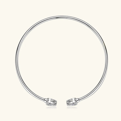 Jonc double cœur argenté Elvaëlys en argent 925 plaqué or blanc et moissanites vue du dessus.