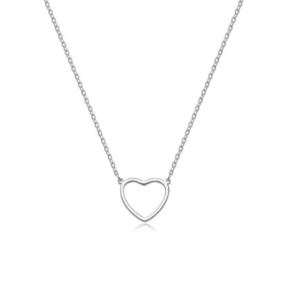 Collier pendentif fantaisie cœur en acier platiné plaqué or blanc sur fond blanc.